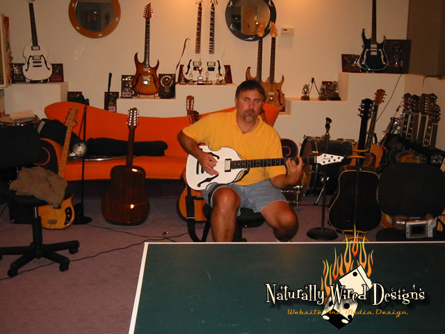 068. kengodzillaguitar.jpg