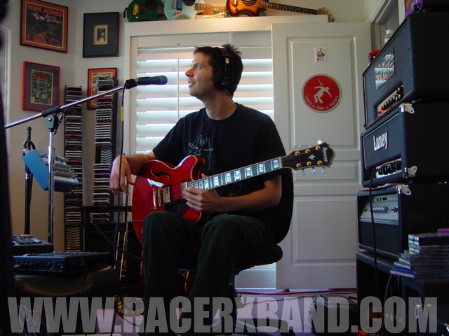 134. paul-studio-red_ibanez_335.jpg